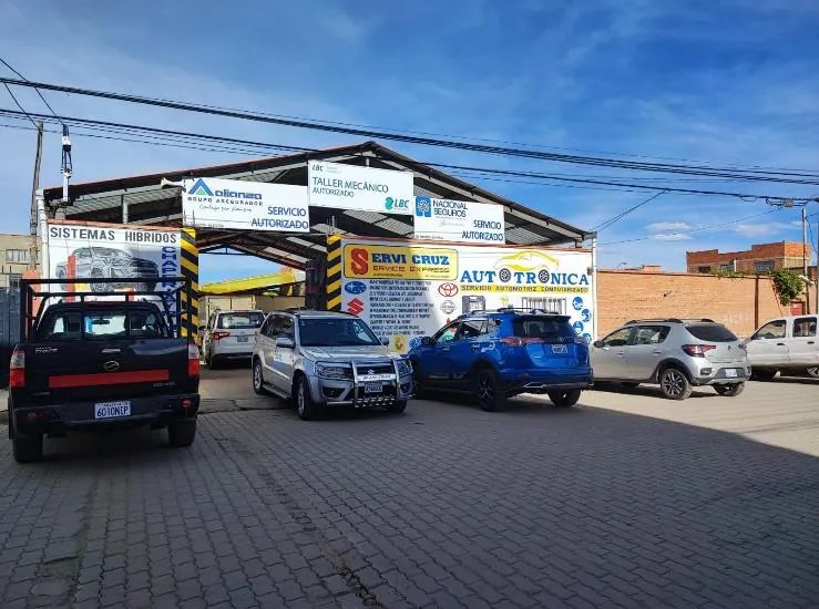 Taller Servicruz en Ciudad Satélite, zona Alpacoma